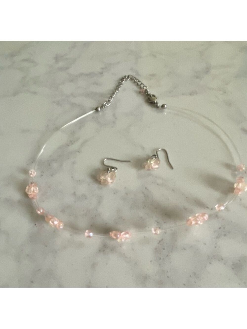 Avon Dainty Floral Choker Style Necklace Set
